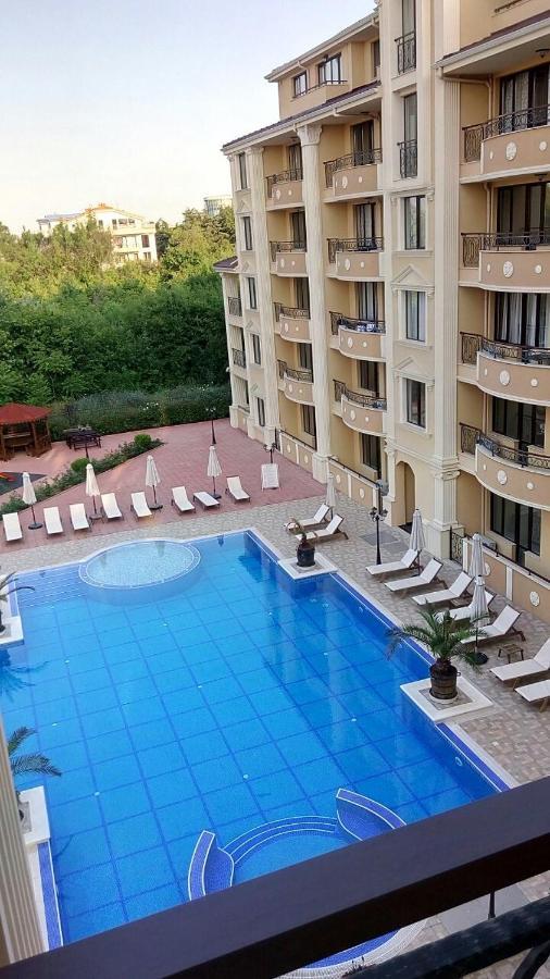 Апарт отель Flora Beach Private Поморие Экстерьер фото
